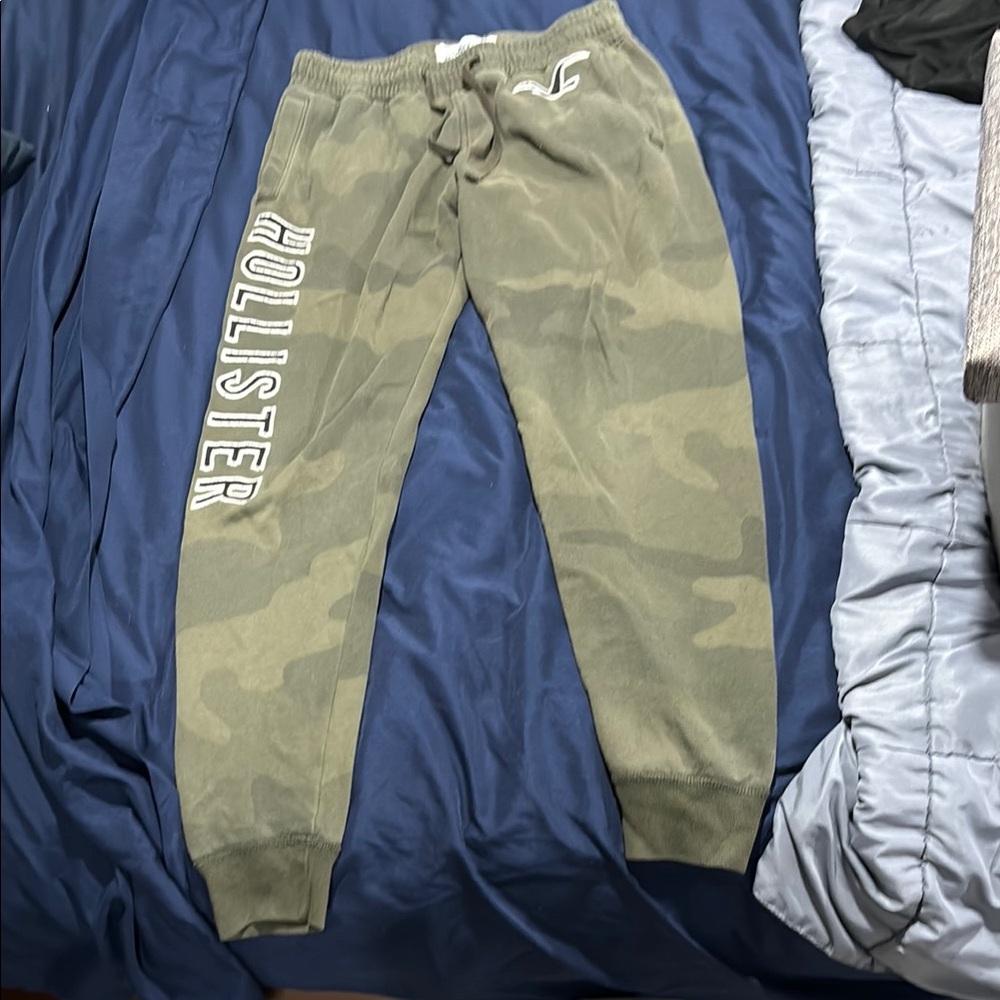 Hollister Green Sweatpants Relaxed Fit Cotton Blend